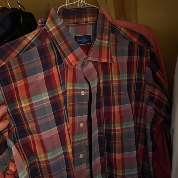 Tom James custom tailored dress shirts - Picture 14 of 15